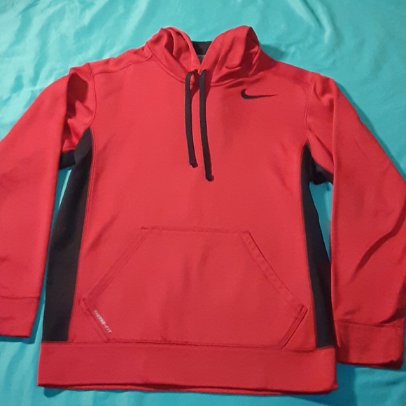 Nike therma -fit top - Picture 4 of 6